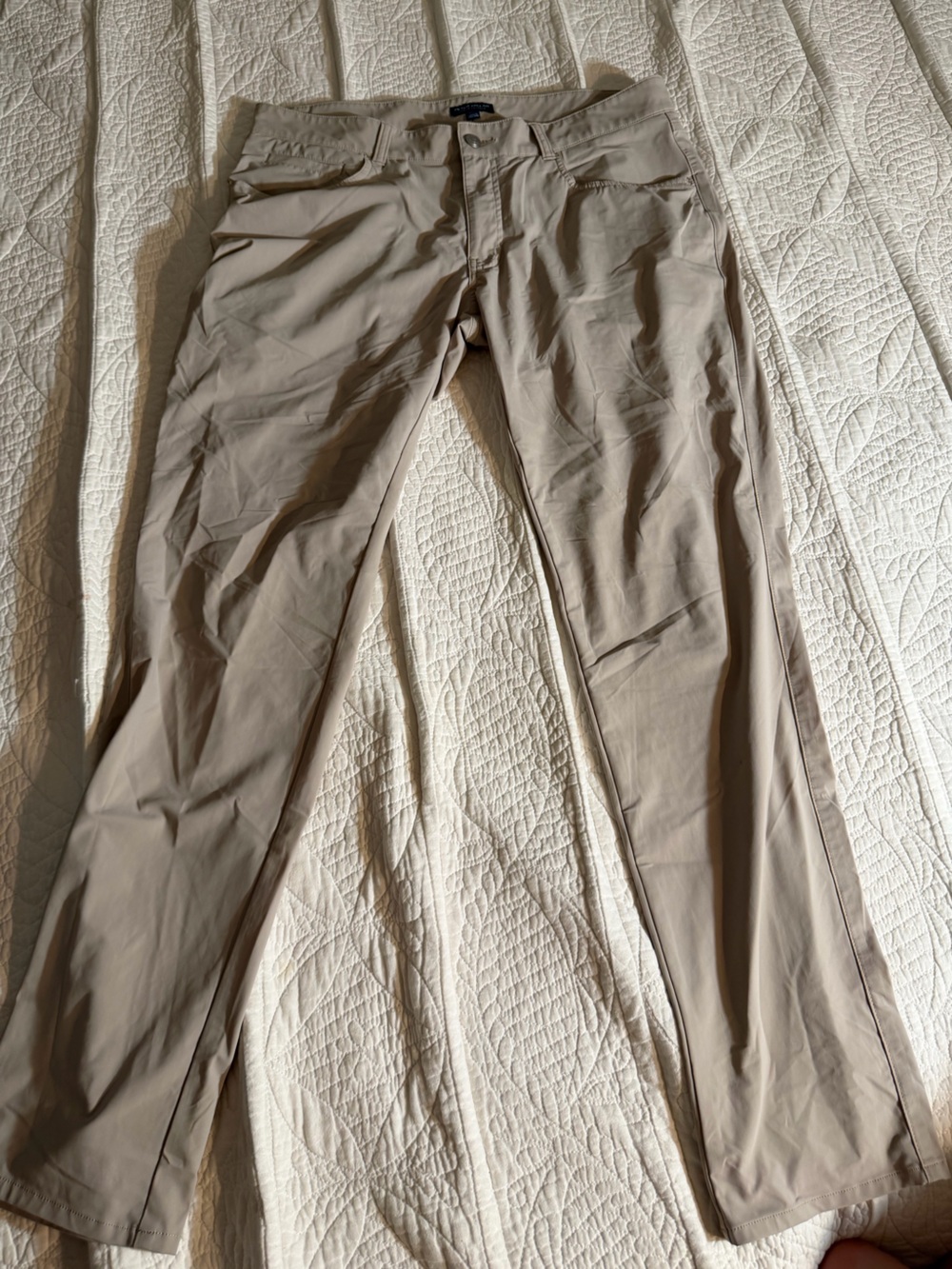 Peter Millar Slim Straight Chino Pants in Light Tan